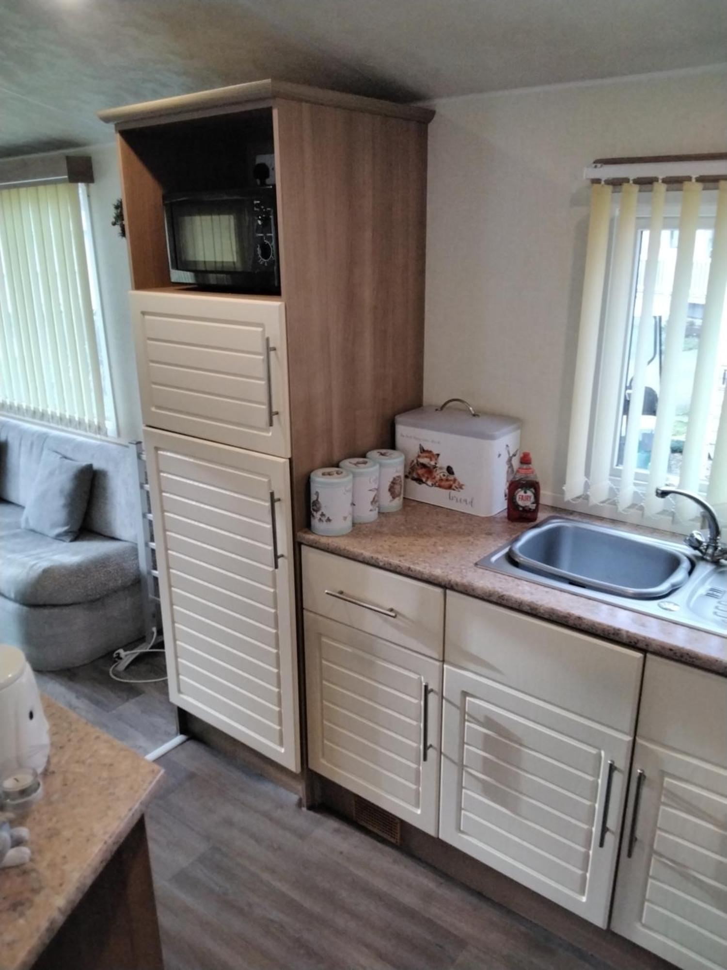 19 Laurel Close Highly Recommended 6 Berth Holiday Home With Hot Tub In Prime Location Tattershall Exterior photo